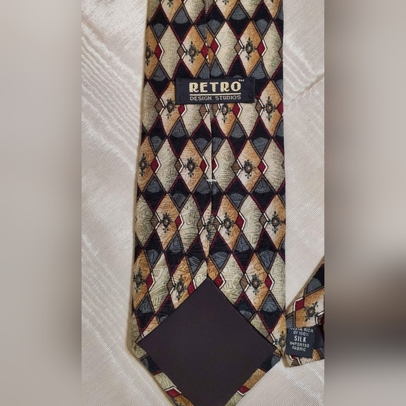 Retro Design Studios 100% Silk Geometric Diamond Multicolored Tie/ Necktie - Picture 3 of 7